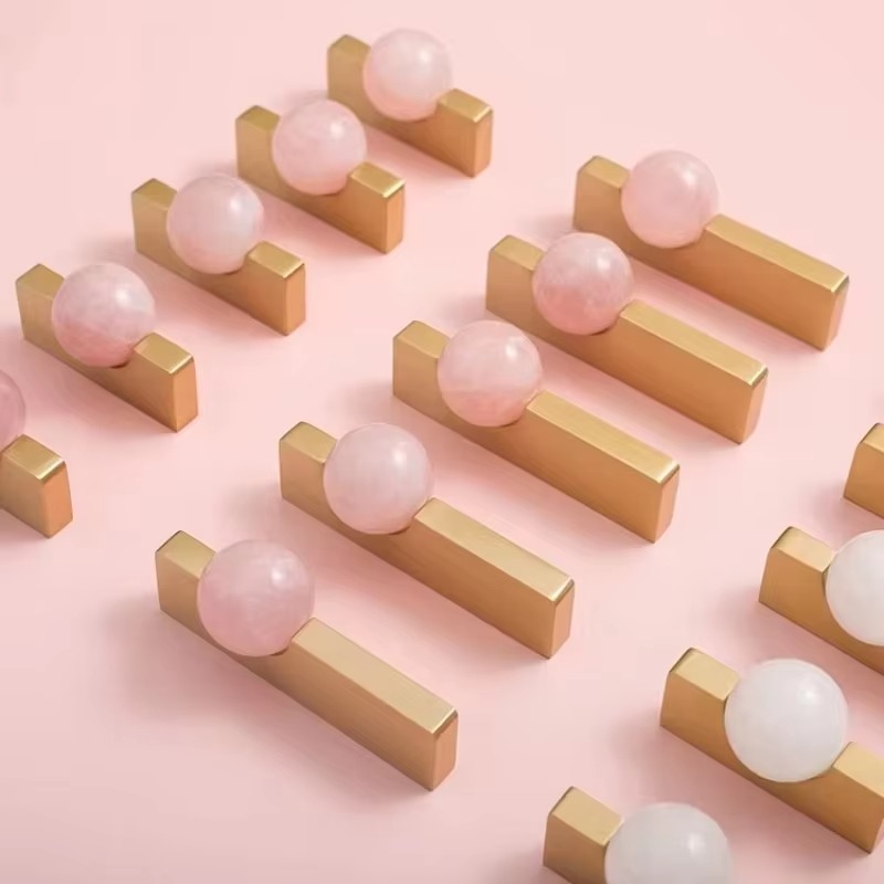 흰색 크리스탈 볼 + 황동 소재의 가구 손잡이, 주방  - Furniture Hardware Drop Pulls 리뷰 및 가격